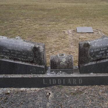 LIDDIARD Ronald Eben 1913-1969 :: LIDDIARD Lynette 1944-1965