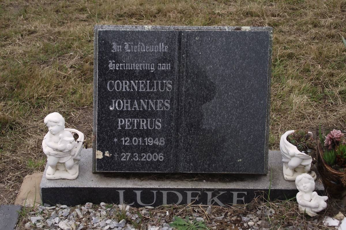 LUDEKE Cornelius Johannes Petrus 1948-2006
