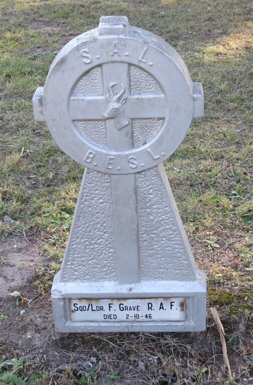 GRAVE F. -1946