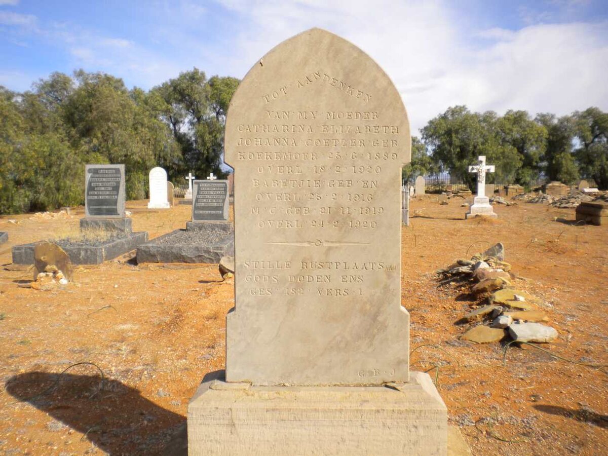 COETZER Catharina Elizabeth Johanna nee KOEKEMOER 1889-1920 :: COETZER 1916-1961 :: COETZER M.C. 1919-1920