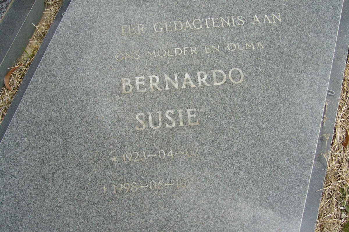 BERNARDO Susie 1923-1998
