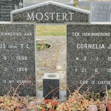 MOSTERT T.L. 1896-1979 &amp; Cornelia 1905-1993