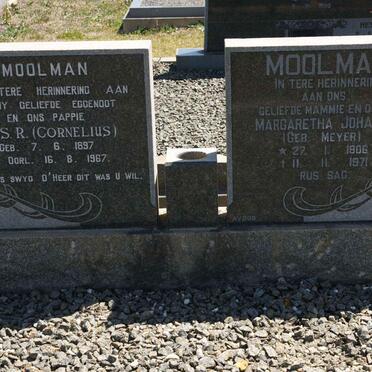 MOOLMAN C.S.R. 1897-1967 &amp; Margaretha Johanna MEYER 1906-1971 