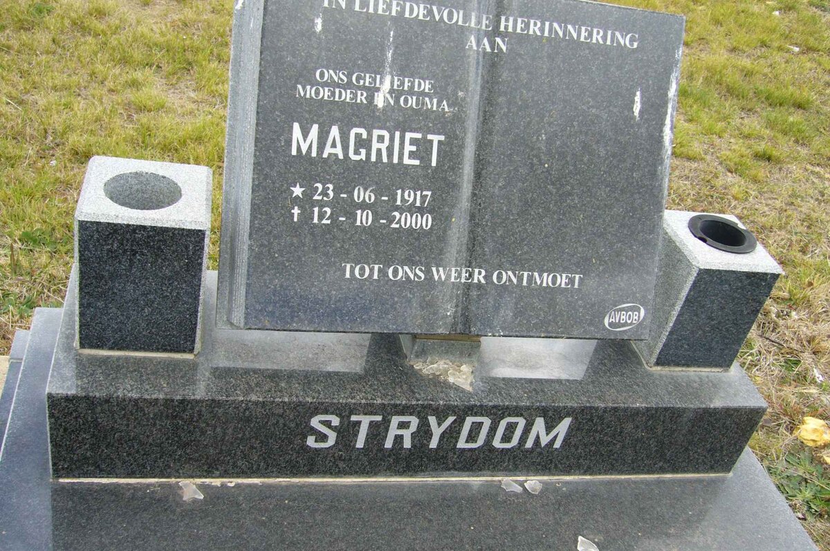 STRYDOM Magriet 1917-2000