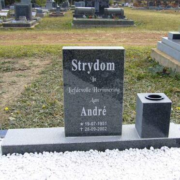 STRYDOM André 1951-2002