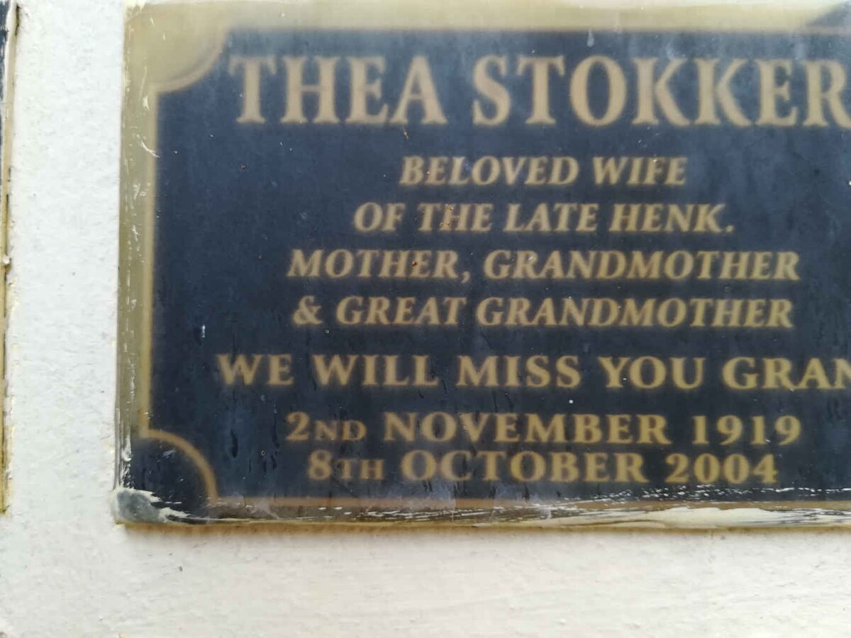 STOKKER Thea 1919-2004