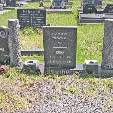 POSTHUMUS Louis 1945-1979 :: POSTHUMUS Stephanus Johannes 1914-1993 &amp; Edna 1915-1997