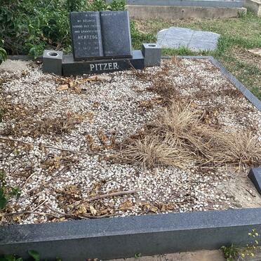 P - Vanne :: Surnames - P