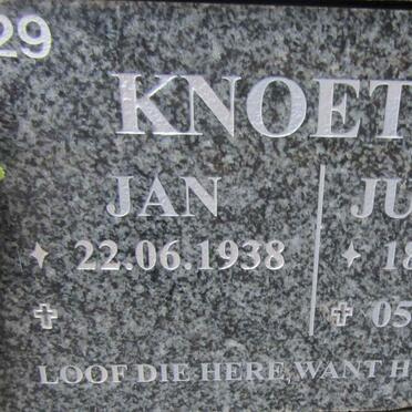 KNOETZE Jan 1938- &amp; Juliana 1940-2018