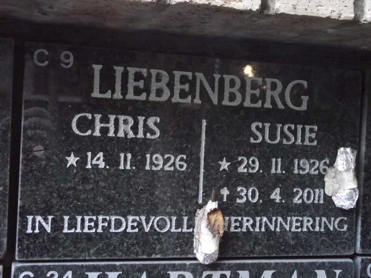 LIEBENBERG Chris 1925-  &amp; Susie 1926-2011