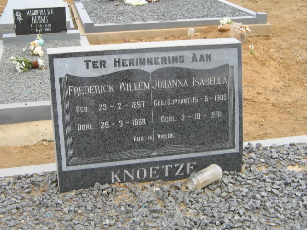 KNOETZE Frederick Willem 1897-1968 &amp; Johanna Isabella OLIPHANT 1908-1981