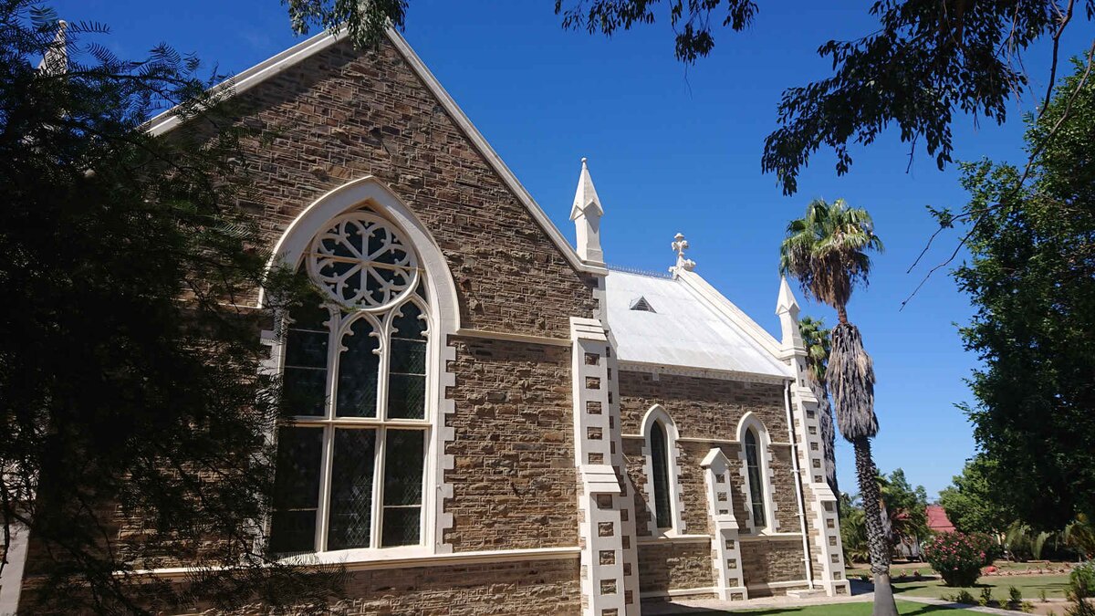 2. Oorsig/Overview: Jansenville N.G. Kerk, Oos-Kaap.