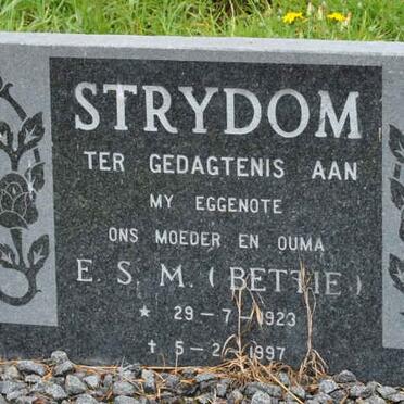 STRYDOM E.S.M. 1923-1997