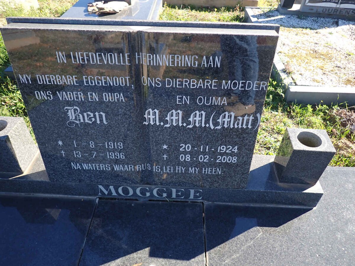 MOGGEE Ben 1919-1996 & M.M.M. 1924-2008
