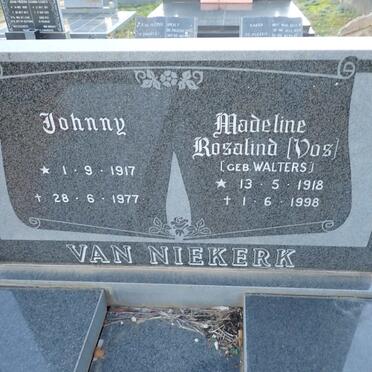 NIEKERK Johnny, van 1917-1977 & Madeline Rosalind VOS nee WALTERS 1918-1998