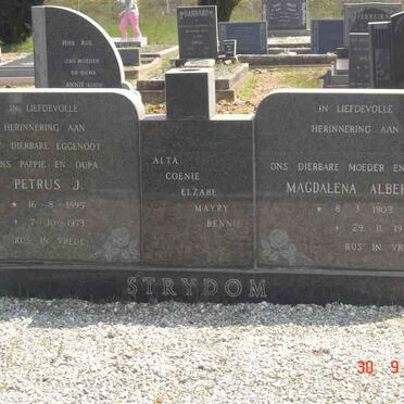 STRYDOM Petrus J. 1895-1973 &amp; Magdalena Alberta 1903-1979