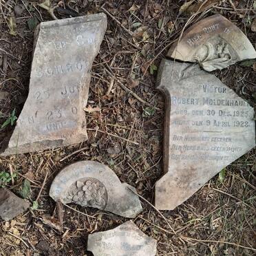 Eastern Cape, KING WILLIAM'S TOWN district, Dimbaza, Mngqesha Lutheran Church, cemetery