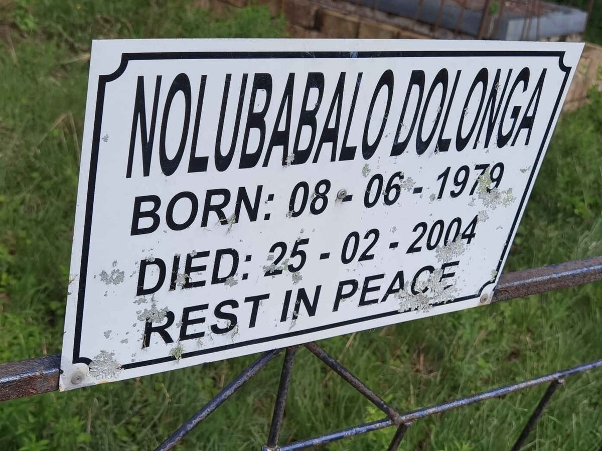 DOLONGA Nolubabalo 1979-2004