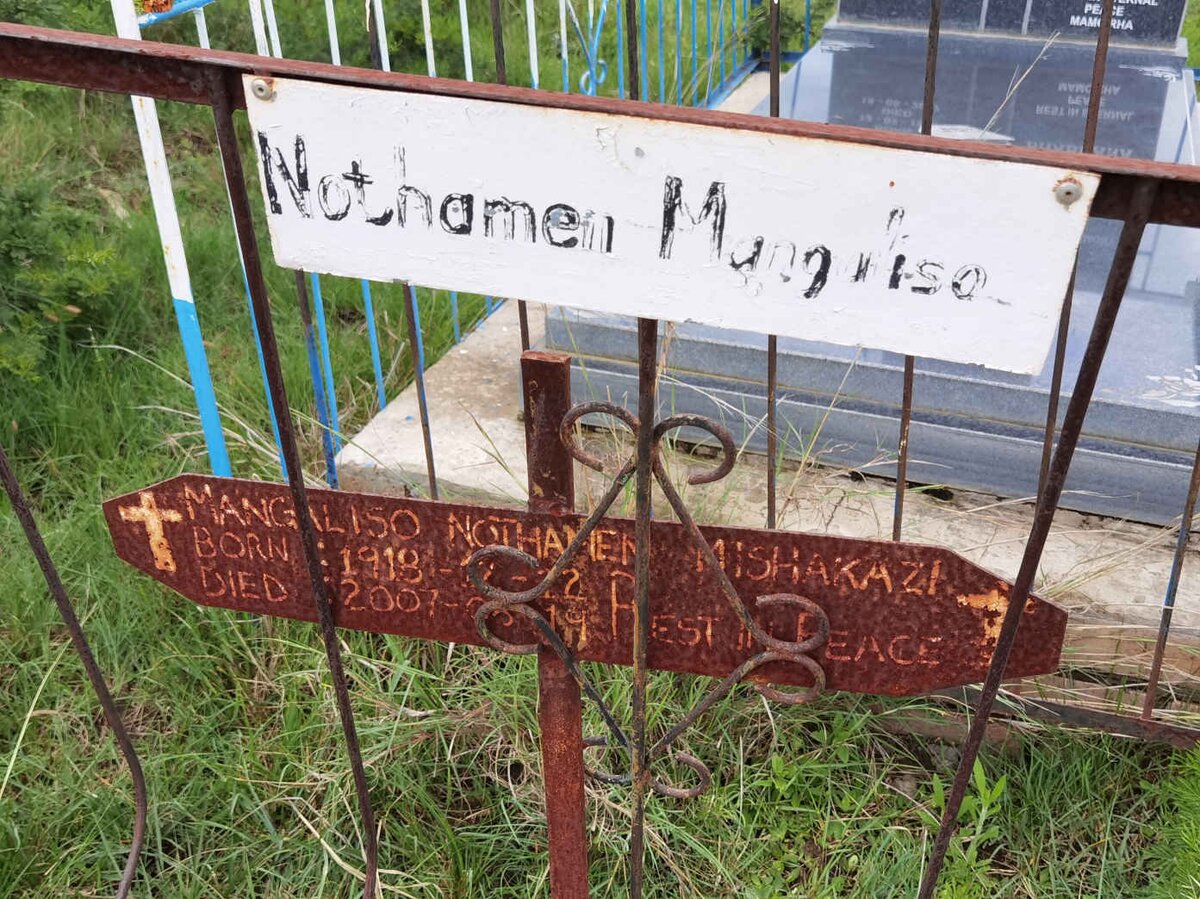 MISHAKAZI Mangaliso Nothamen 1918-2007