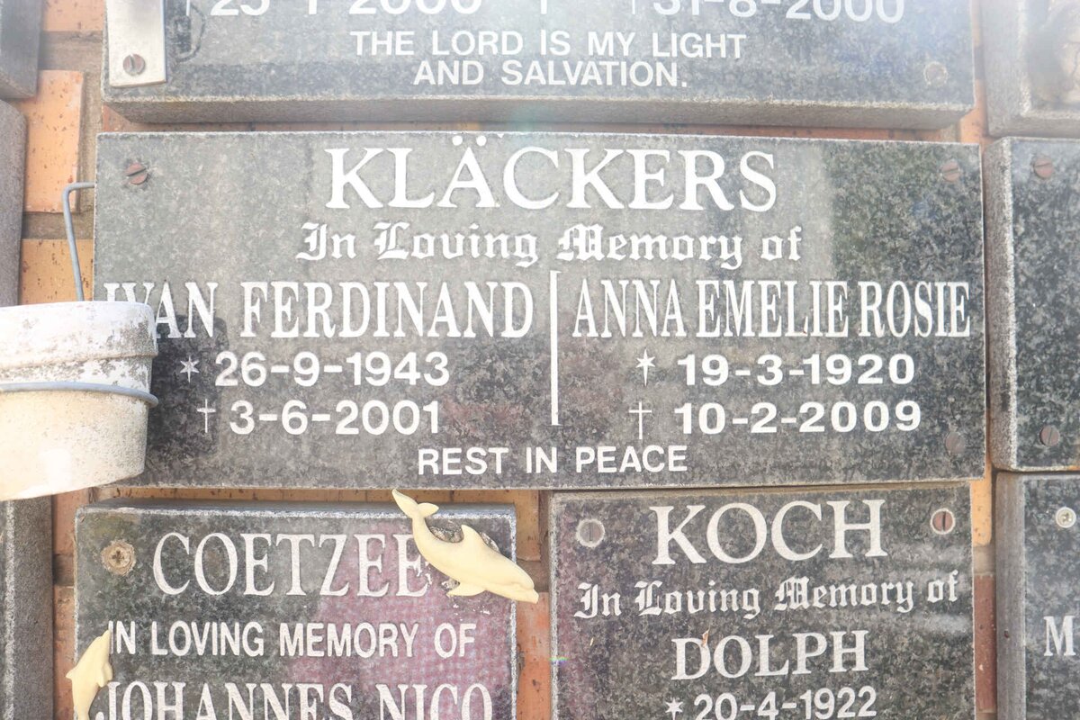 KLÄCKERS Ivan Ferdinand 1943-2001 &amp; Anna Emelie Rosie 1920-2009