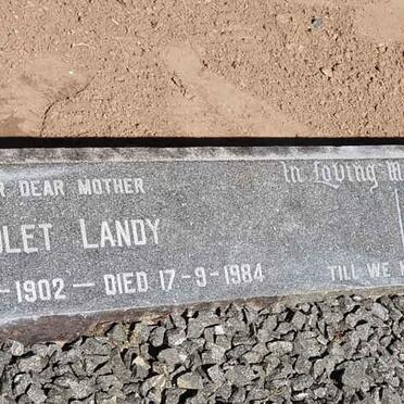 La - Surnames starting with the letters La