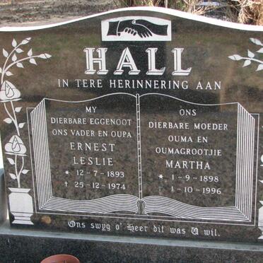 HALL Ernest Leslie 1893-1974 &amp; Martha 1898-1996