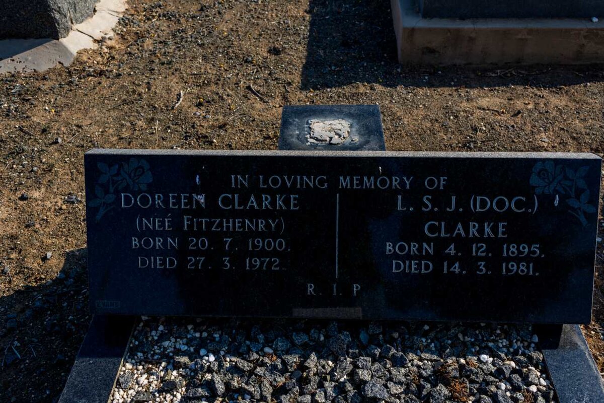CLARKE L.S.J. 1895-1981 &amp; Doreen FITZHENRY 1900-1972