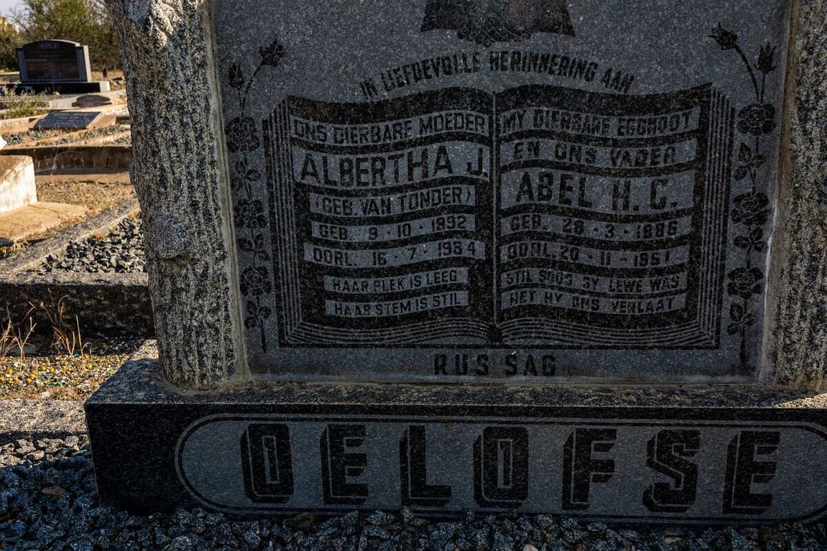 OELOFSE Abel H.C. 1886-1951 &amp;  Albertha J. VAN TONDER 1892-1984