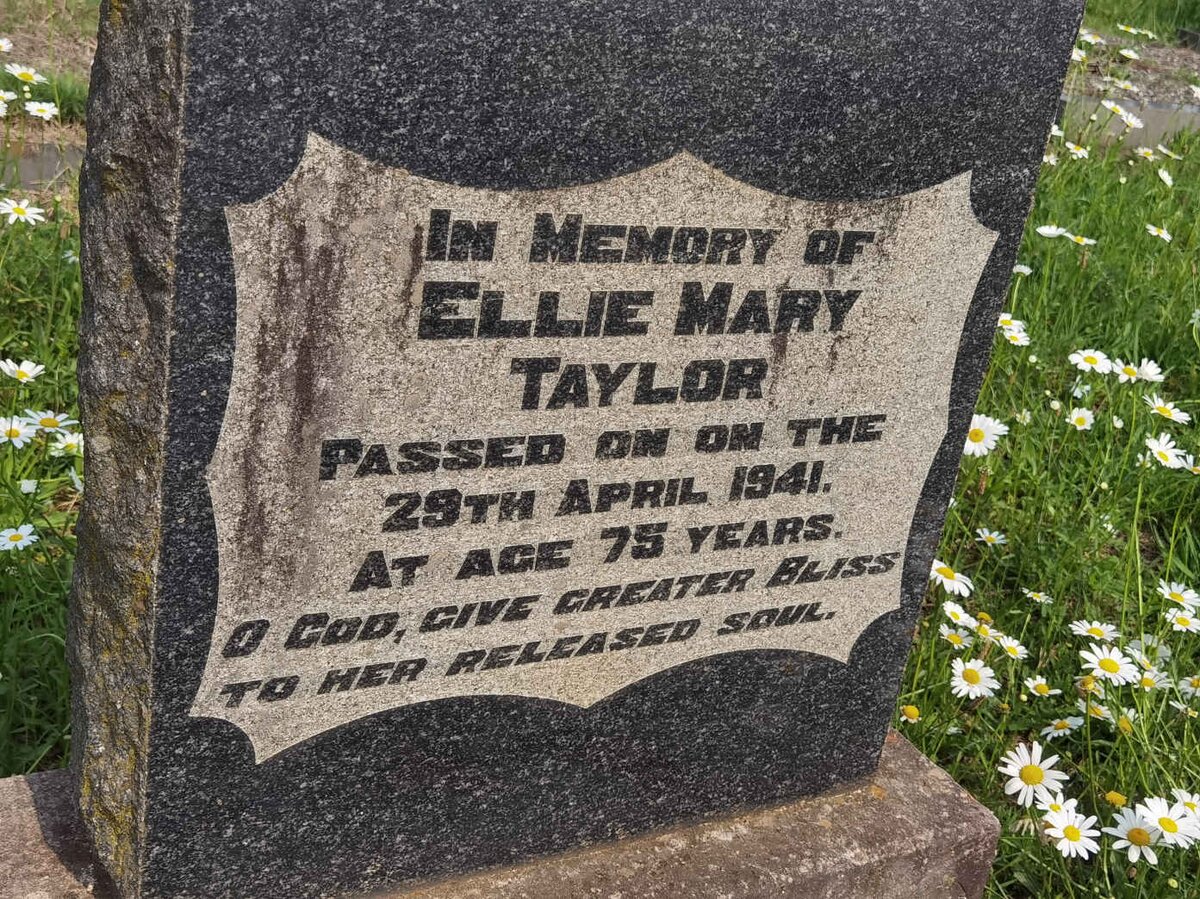 TAYLOR Ellie Mary -1941