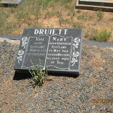 DRUIETT Tom 1908-2002 &amp; Mary 1914-1995