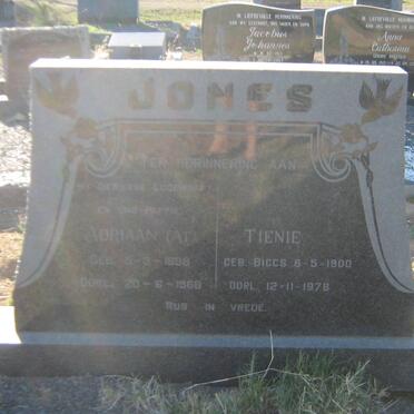 JONES Adriaan 1898-1968 &amp; Tienie BIGGS 1900-1978