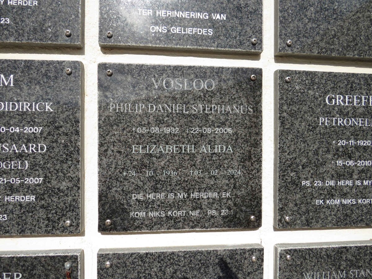 VOSLOO Philip Daniel Stephanus 1932-2006 & Elizabeth Alida 1936-2024