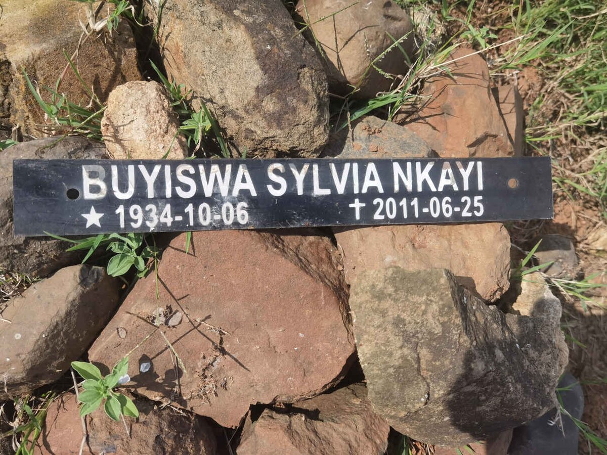 NKAYI Buyiswa Sylvia 1934-2011