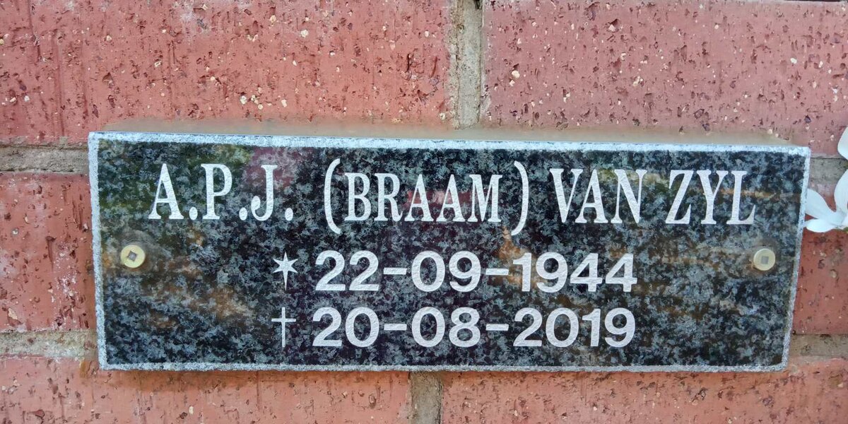 ZYL A.P.J., van 1944-2019