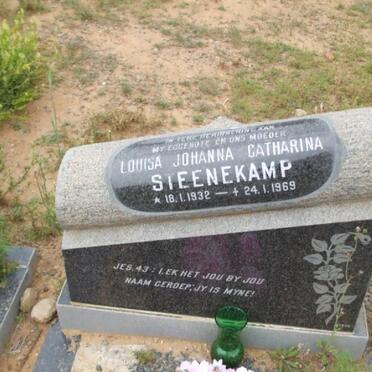STEENEKAMP Jan Harm 1930-2008 &amp; Louisa Johanna Catharina 1932-1969 