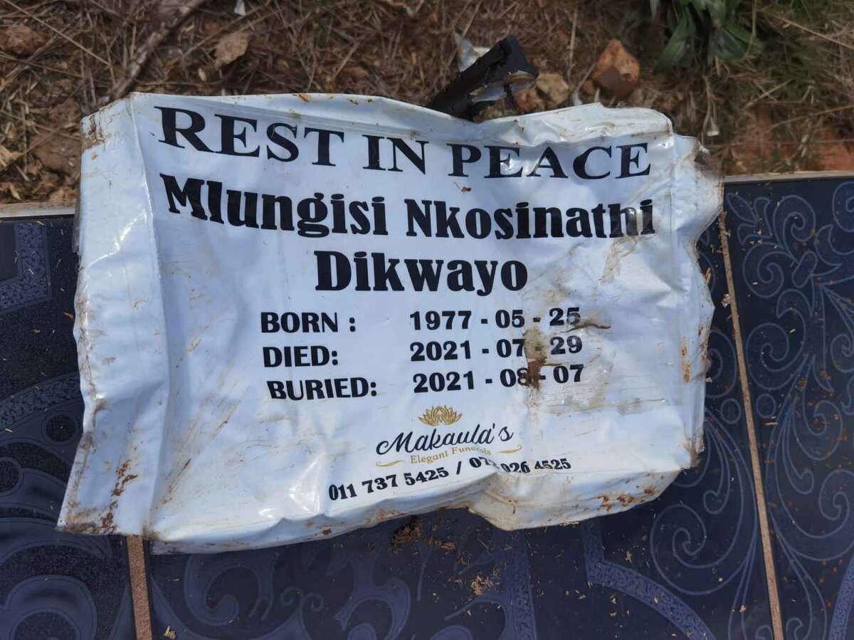 DIKWAYO Mlungisi Nosinathi 1977-2021