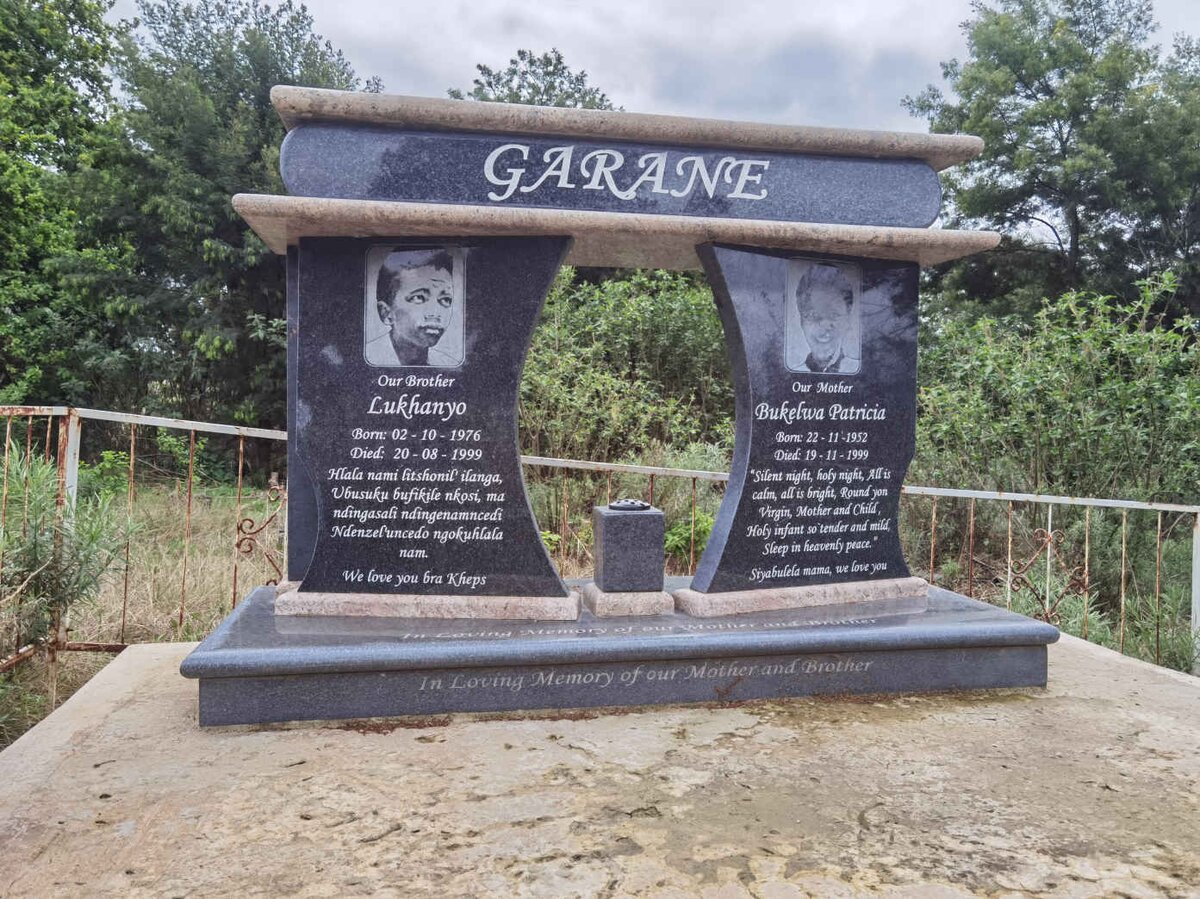 GARANE Bukelwa Patricia 1952-1999 :: GARANE Lukhanyo 1976-1999