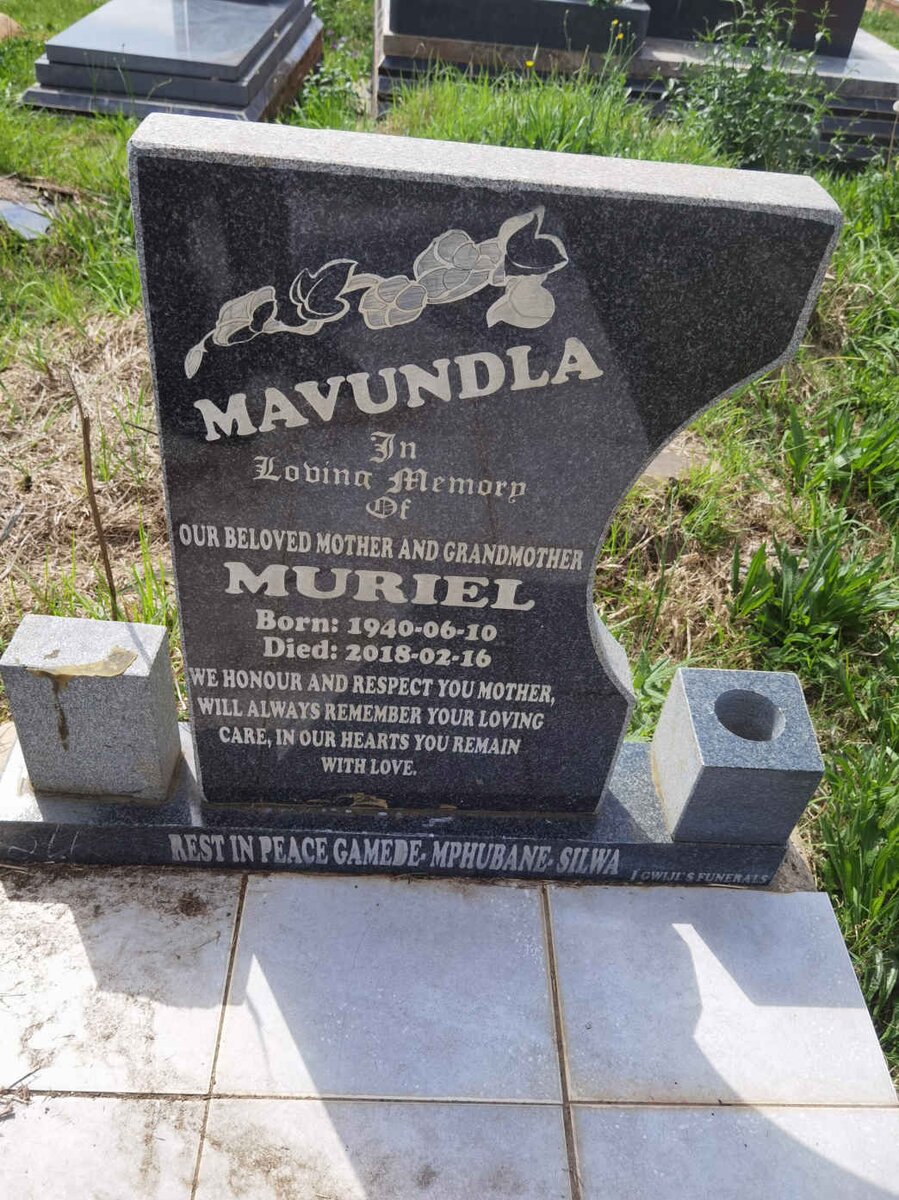 MAVUNDLA Muriel 1940-2018