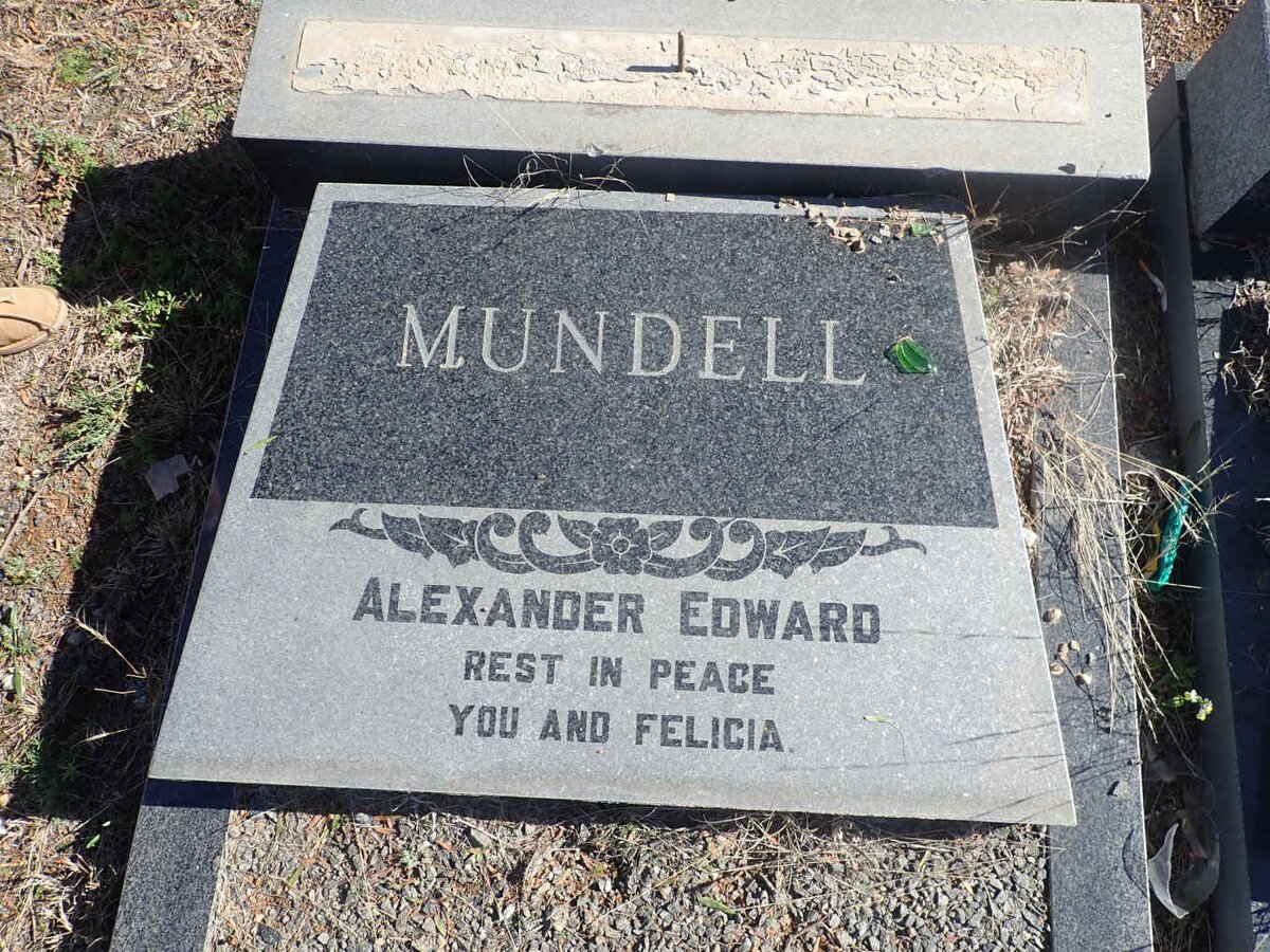 MUNDELL Alexander Edward &amp; Enid 1920-2003