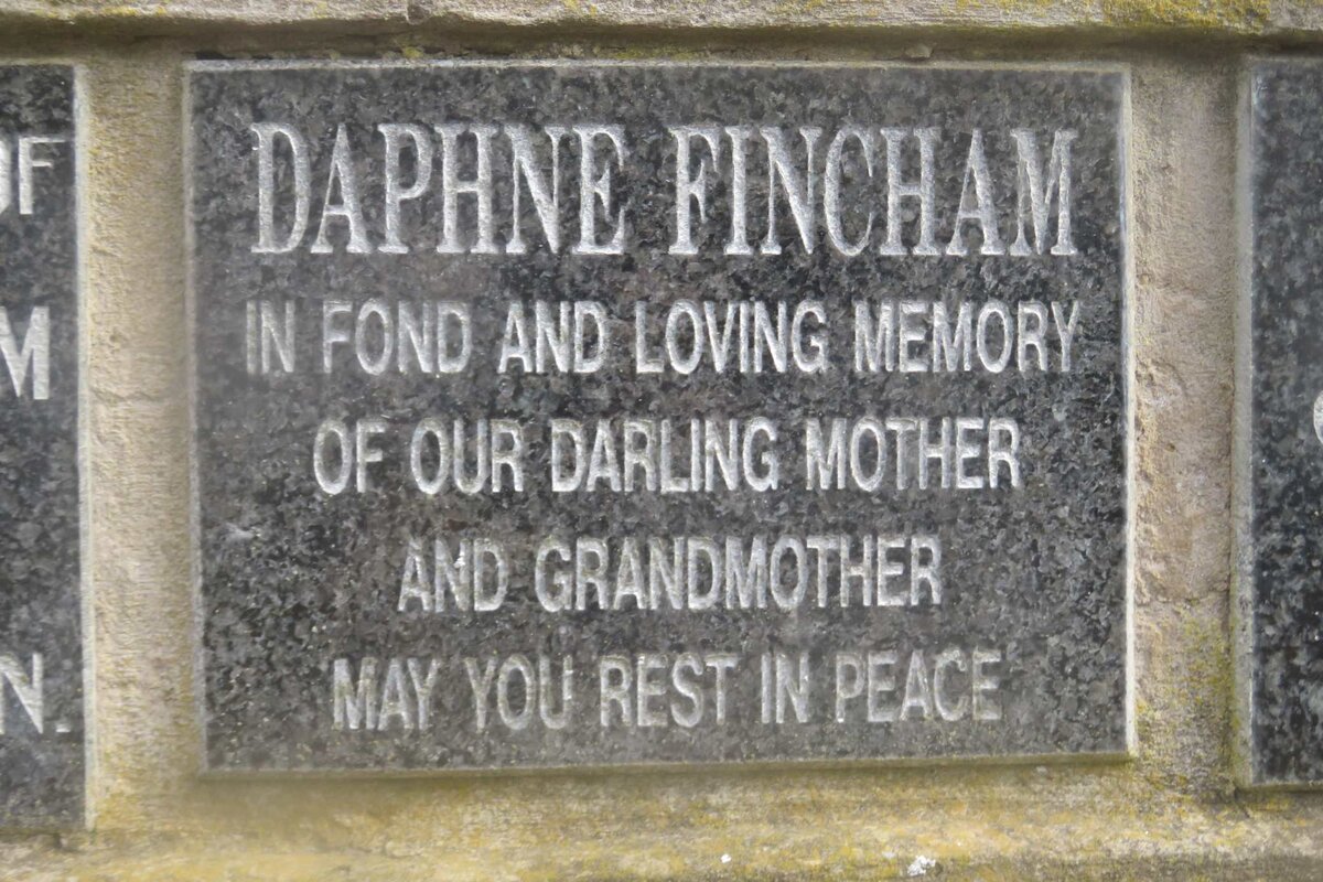 FINCHAM Daphne