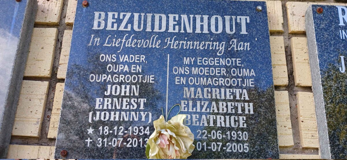 BEZUIDENHOUT John Ernest 1934-2013 &amp; Magrieta Elizabeth Beatrice 1930-2005
