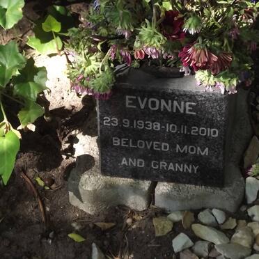 PIETERSE Evonne 1938-2010