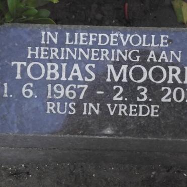 MOORE Tobias 1967-2010