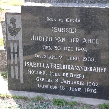 AHEE Judith, van der 1924-1965 :: AHEE Isabella Frederika, van der nee DE BEER 1902-1976