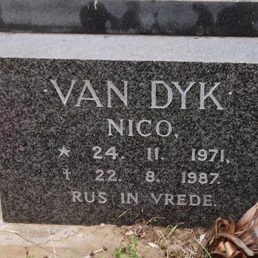 DYK Nico, van 1971-1987