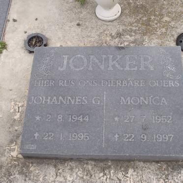 JONKER Johannes G. 1944-1995 &amp; Monica 1952-1997