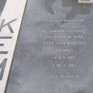 KEMP Gert Van Rooyen 1925-1985