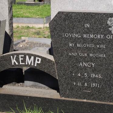 KEMP Ancy 1943-1971