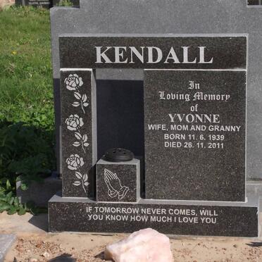 KENDALL Yvonne 1939-2011