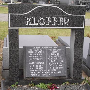 KLOPPER Jacobus Marthinus 1917-1995 &amp; Cathrina Elizabeth Johanna 1919-2002